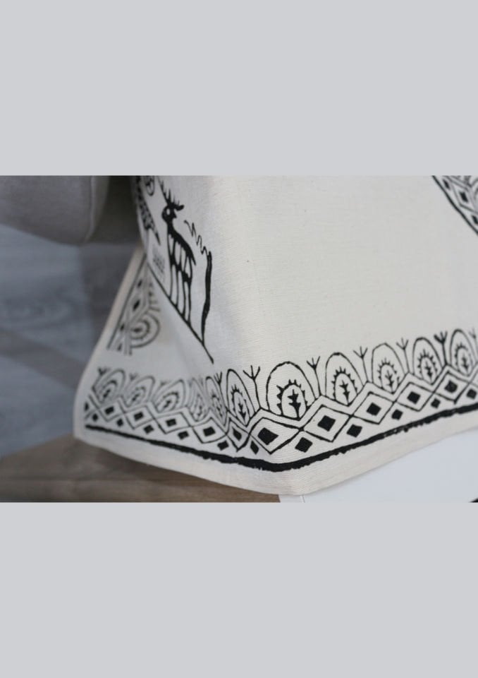 Geleneksel Tahta El Baskısı Hitit Desenli Büyük Kare Masa Örtüsü