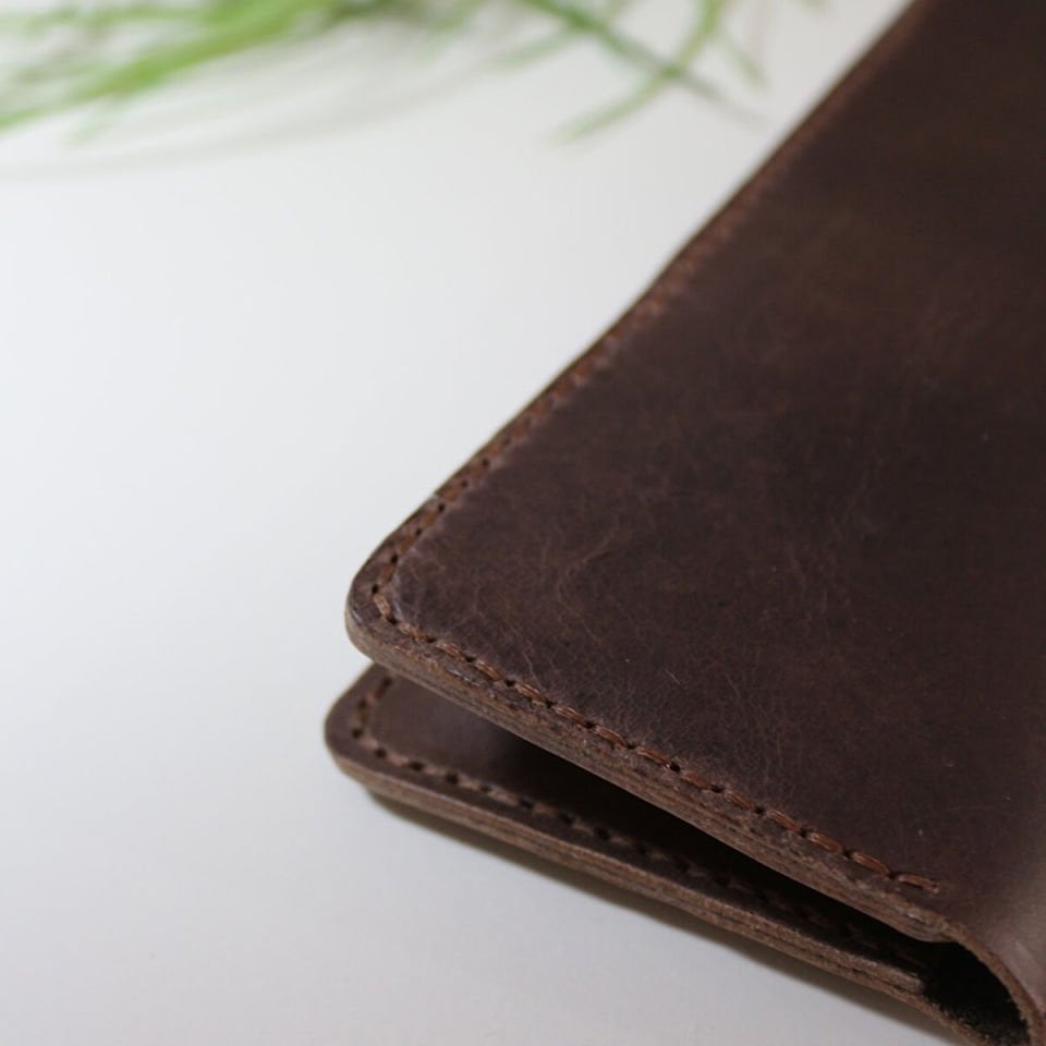 El Yapımı Hakiki Deri Dik Cüzdan