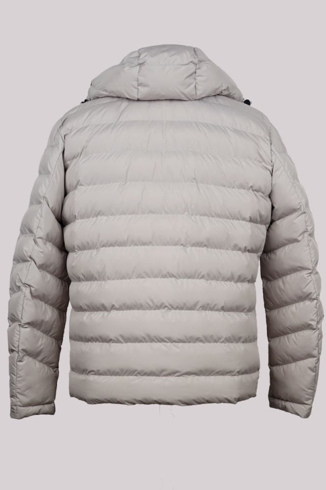 Cristobal Kapitone Mont Bej 1724