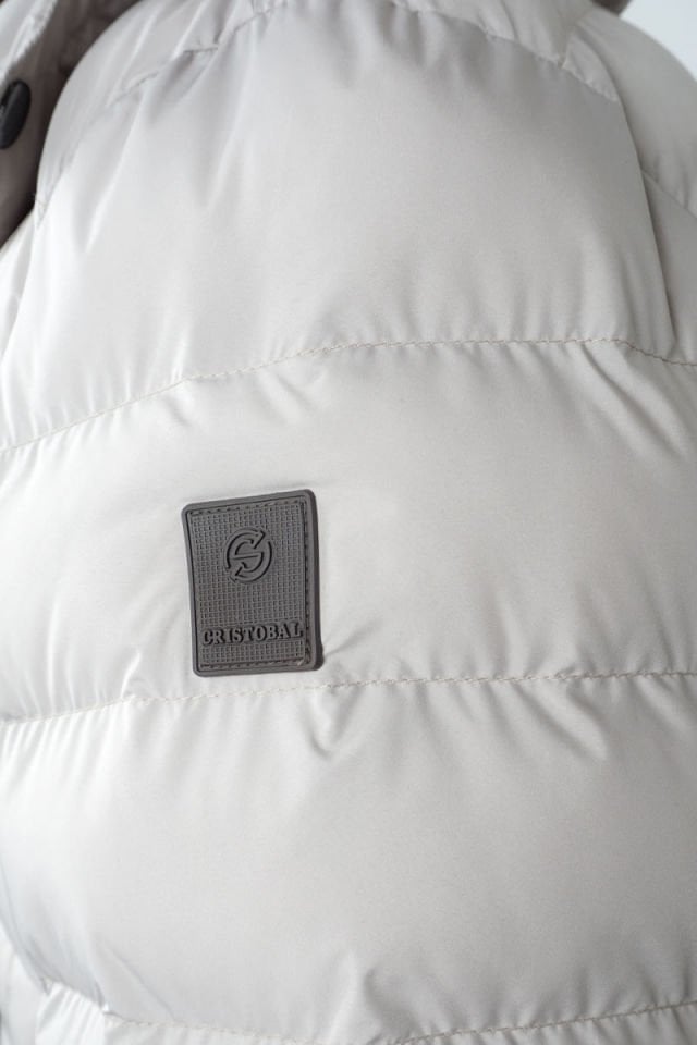 Cristobal Kapitone Mont Bej 1724