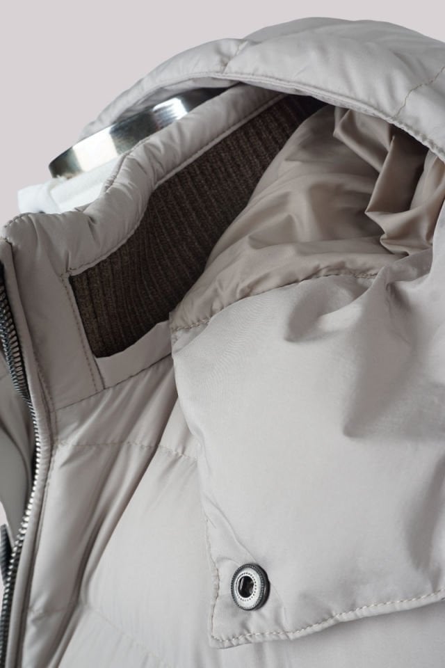 Cristobal Kapitone Mont Bej 1724