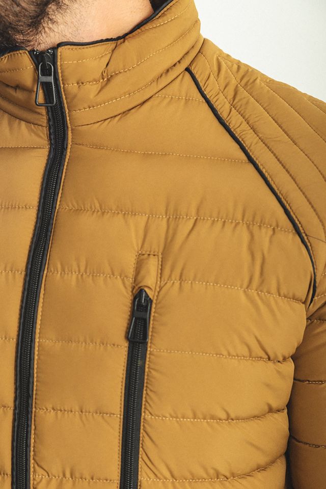 Çizgili Kamel Rengi Slim Fit Hakim Yaka Şişme Erkek Mont