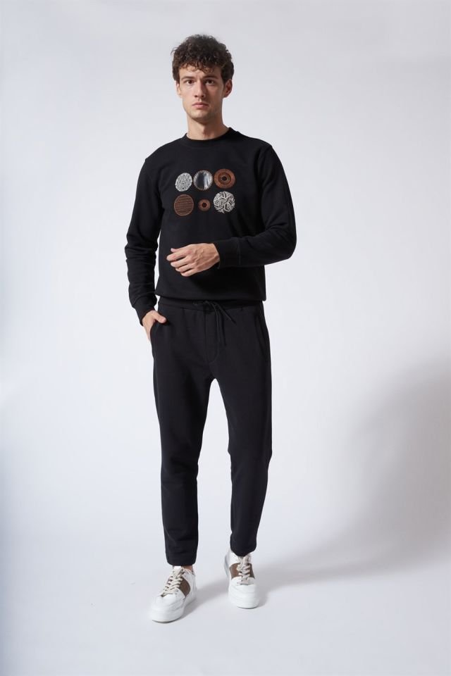 Bisiklet Yaka Slim Fit Nakışlı Sweatshirt Siyah