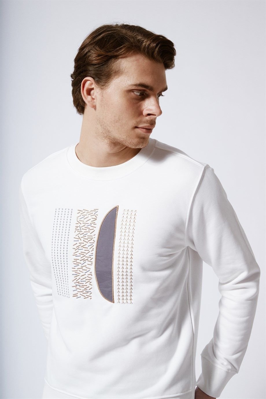 Crew Neck Slim Fit Sweatshirt Ecru
